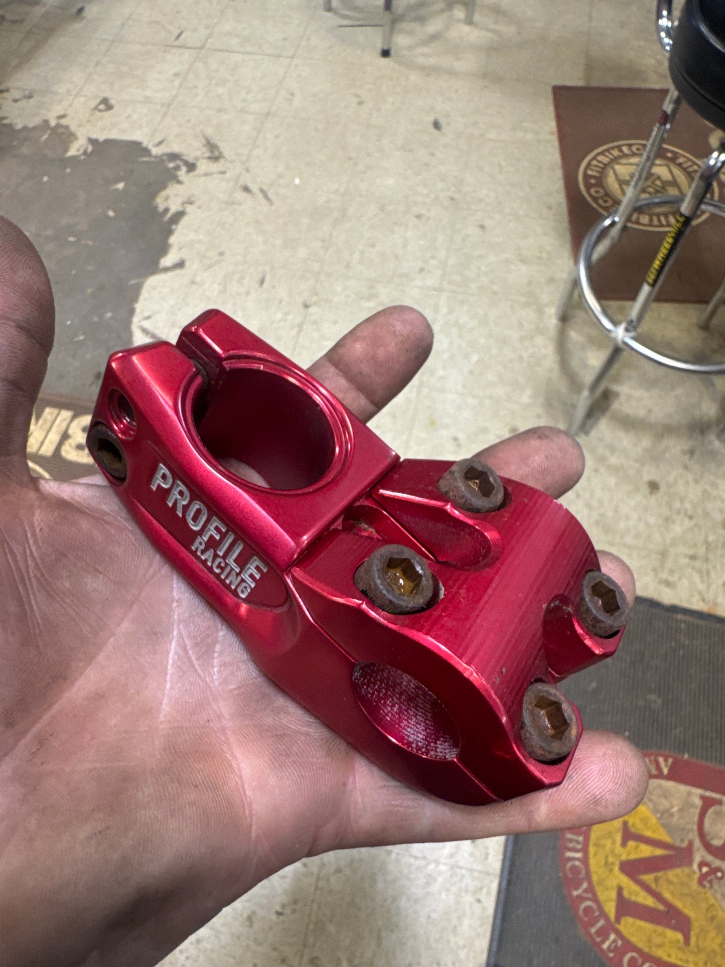 Profile push stem 53m red