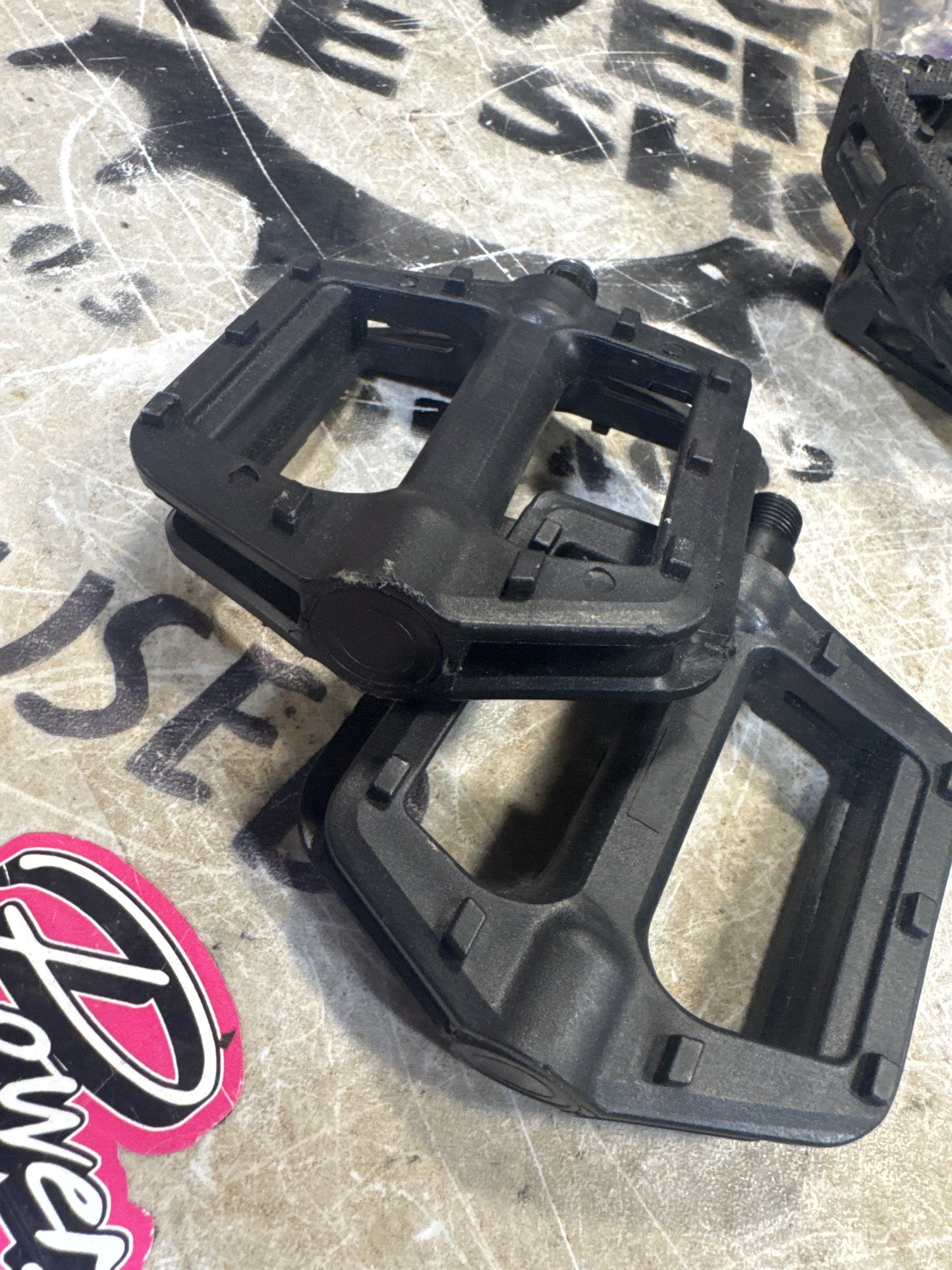 oem 9/16 pedals