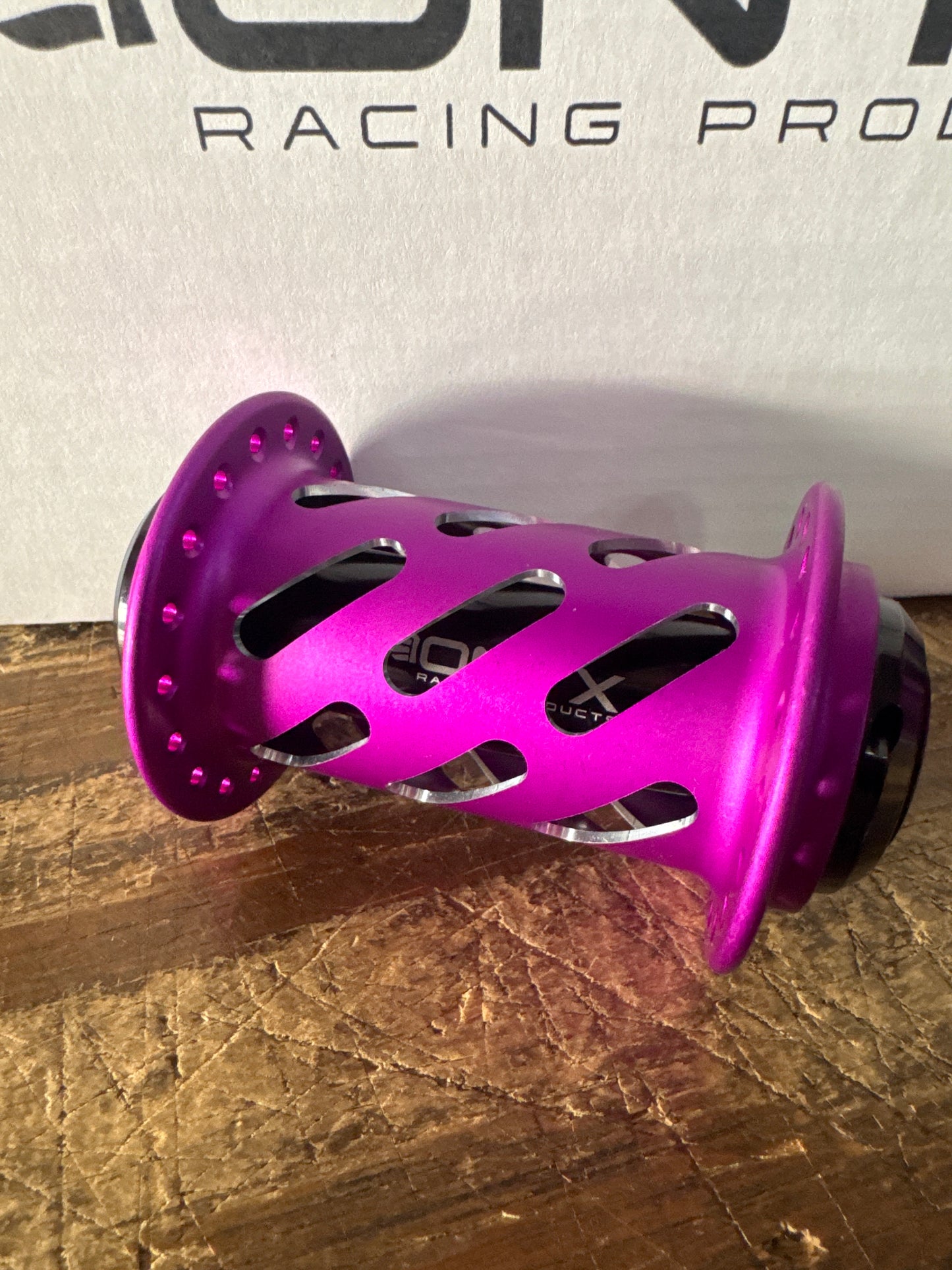 Onyx Hubs Cotm Matte Purple