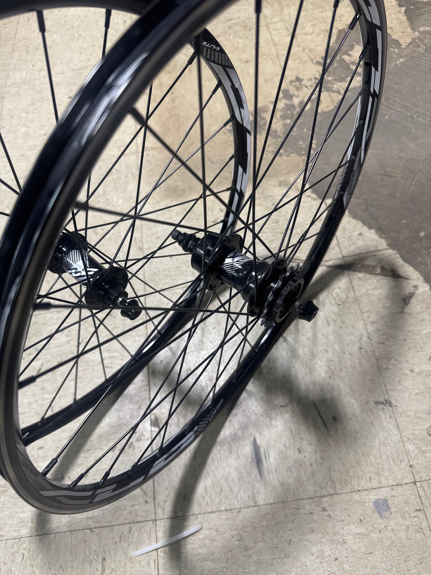 Excess xlc 20x11/8 wheelset