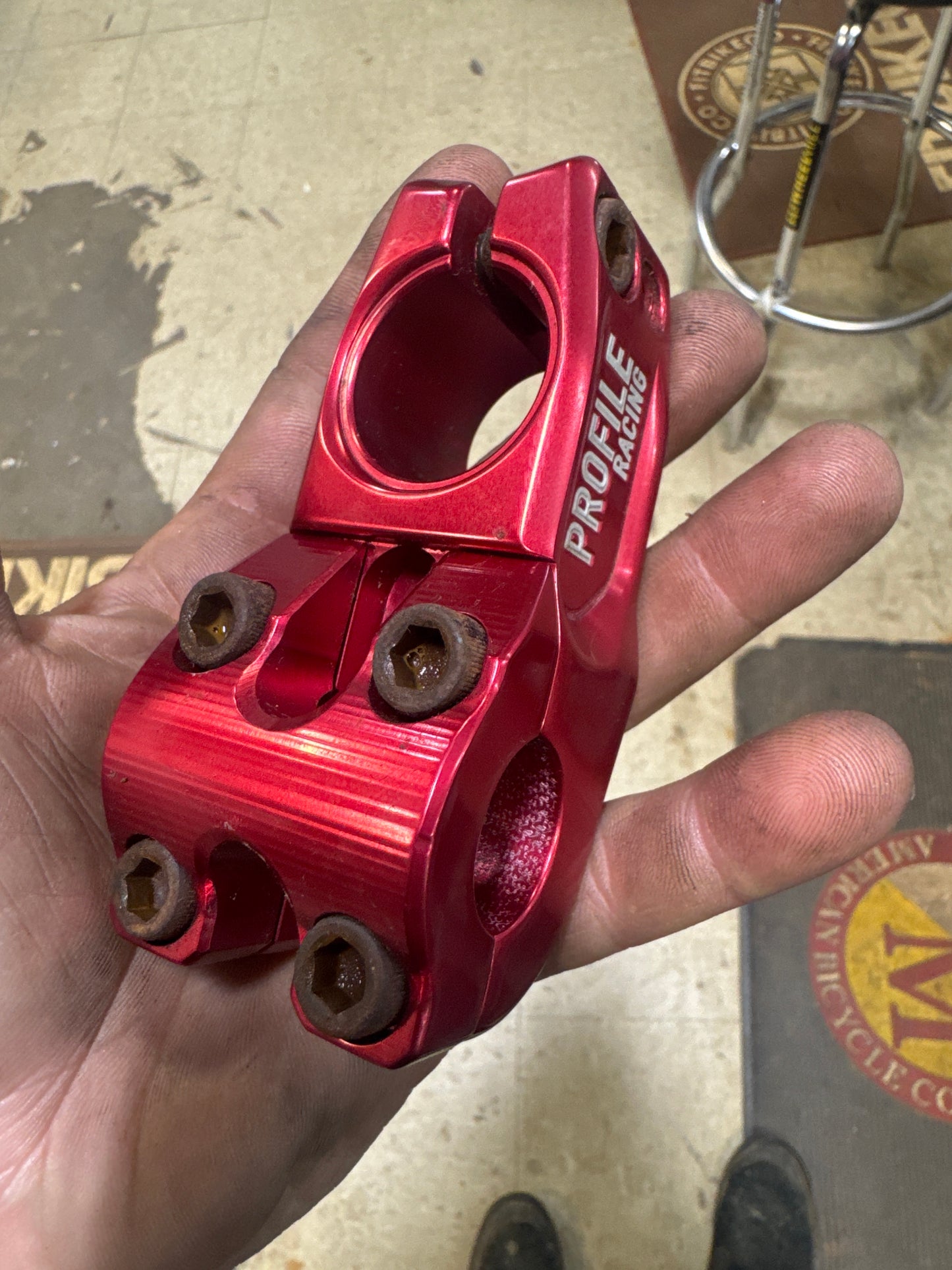 Profile push stem 53m red