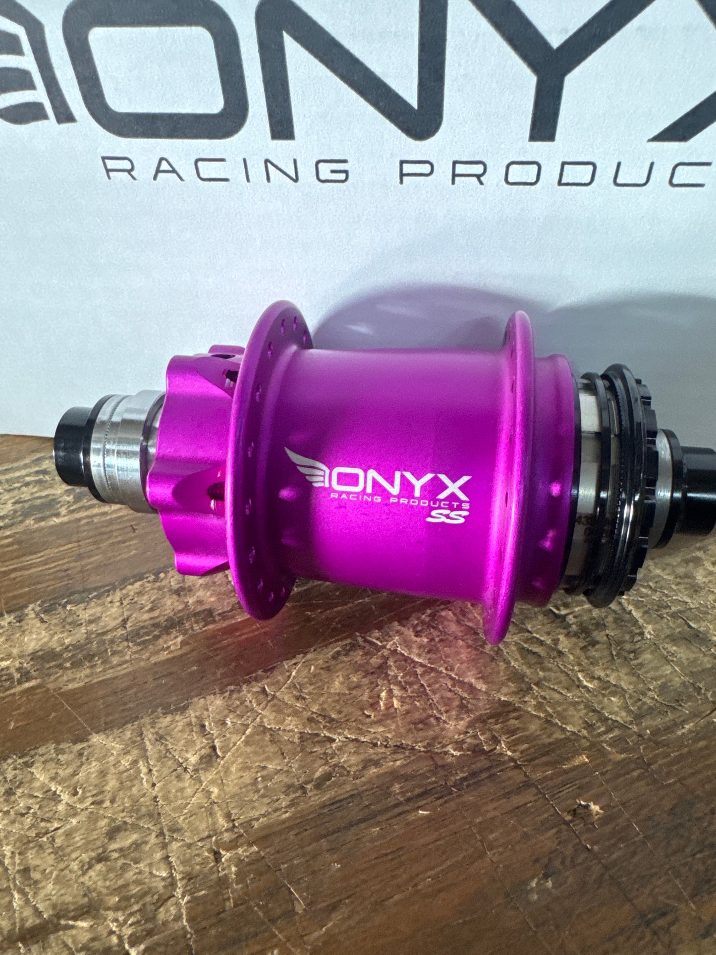 Onyx Hubs Cotm Matte Purple