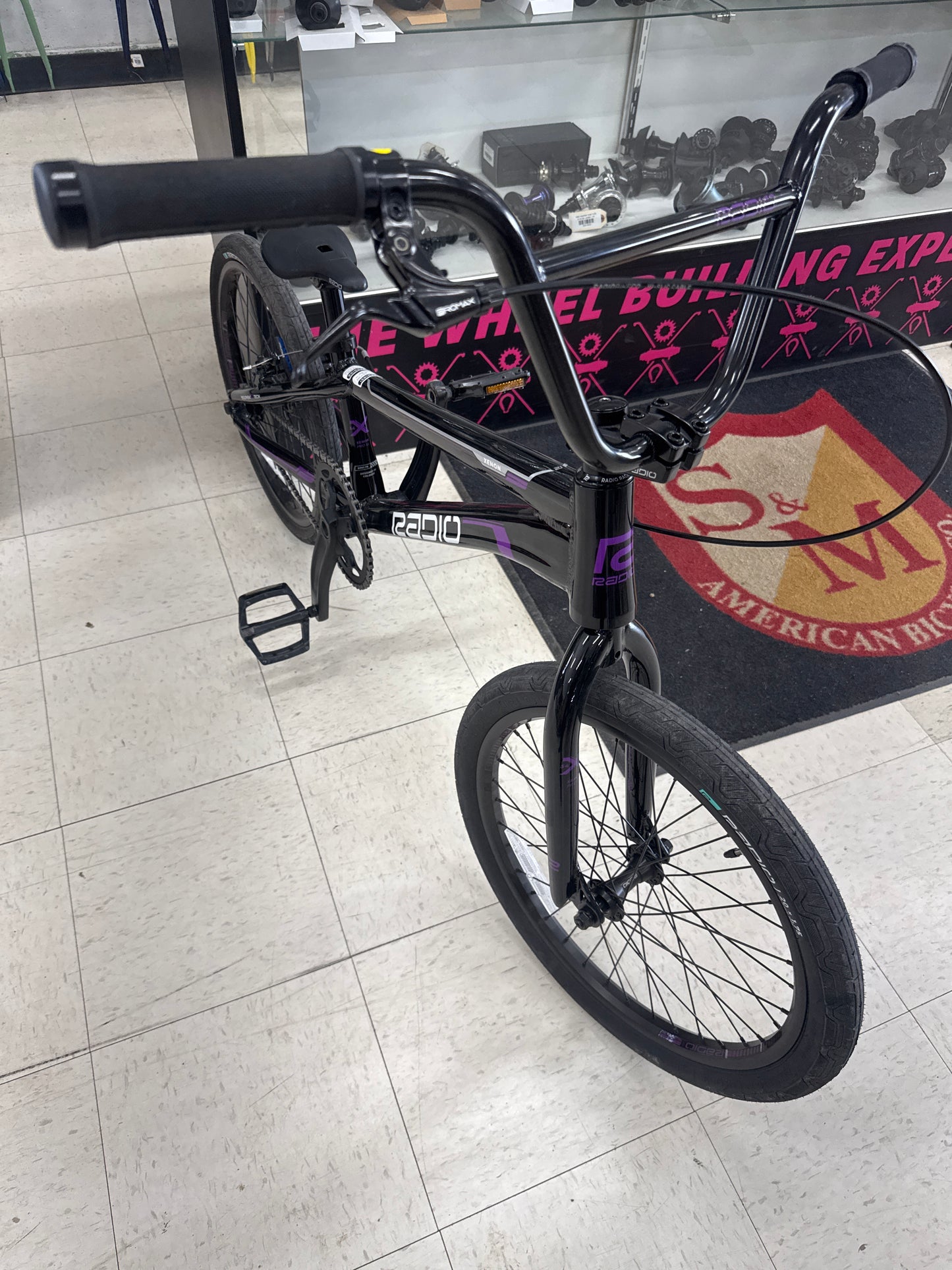 Radio xenon pro xl race bike