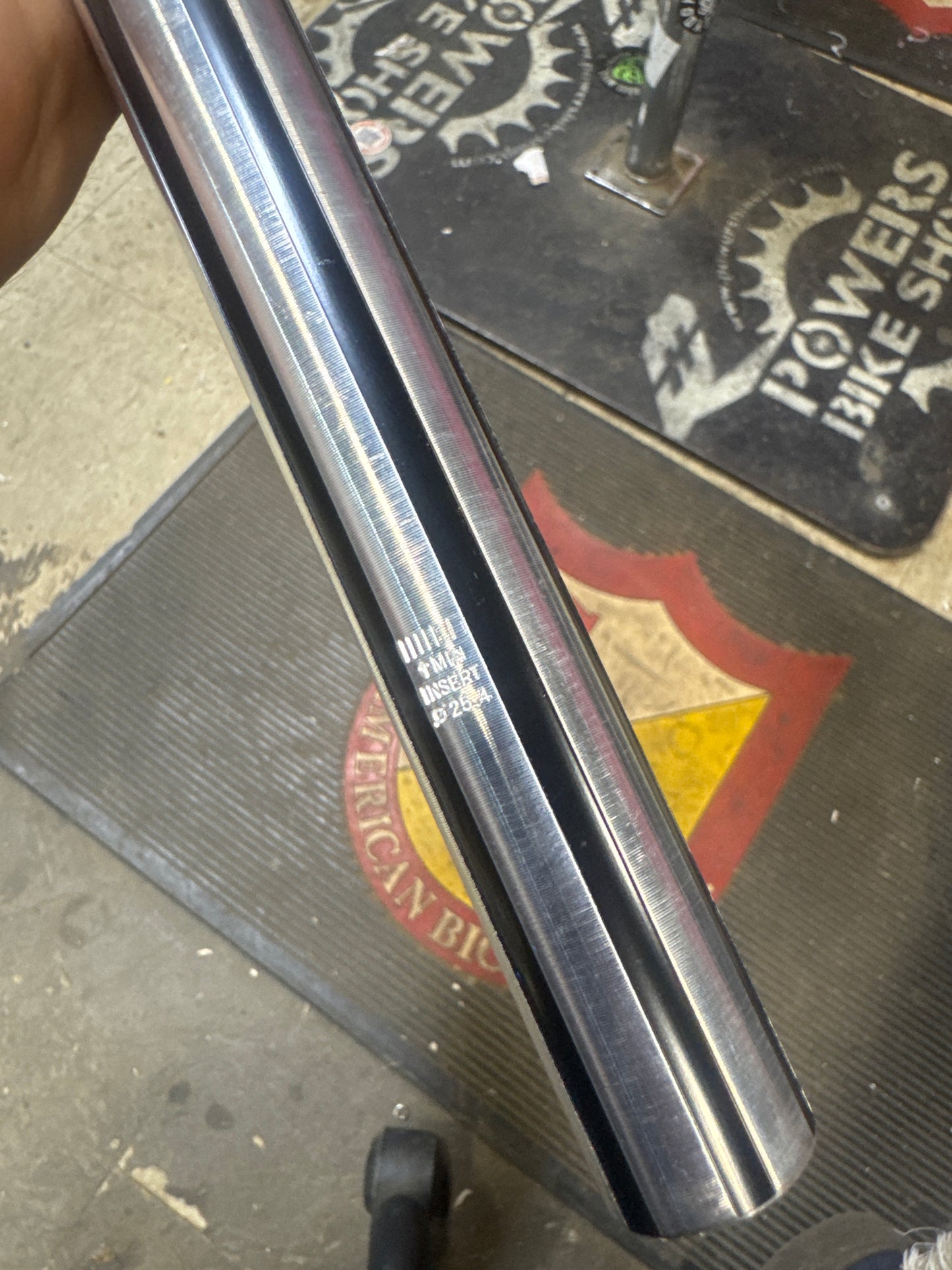 MCS fluted seat post 25.4