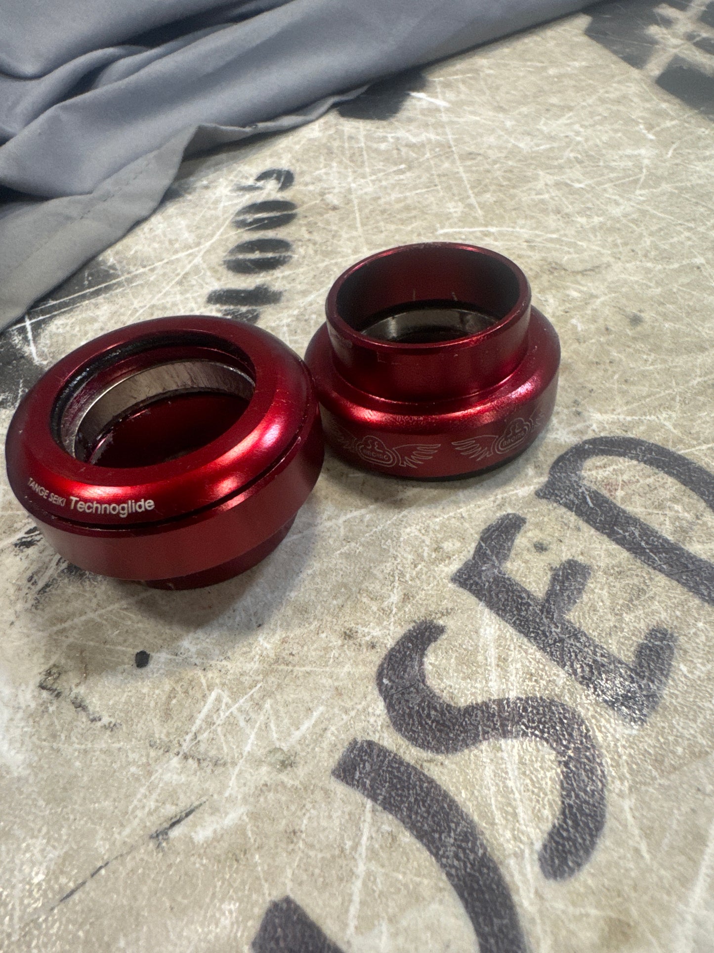 SE bikes 11/8 headset red