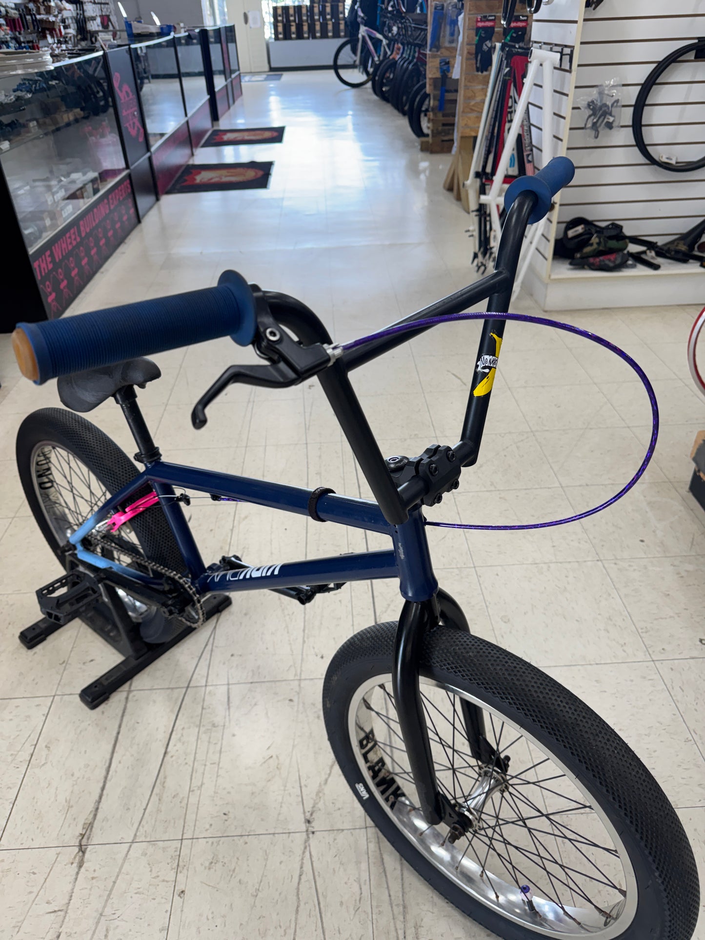 Kink launch bmx bike