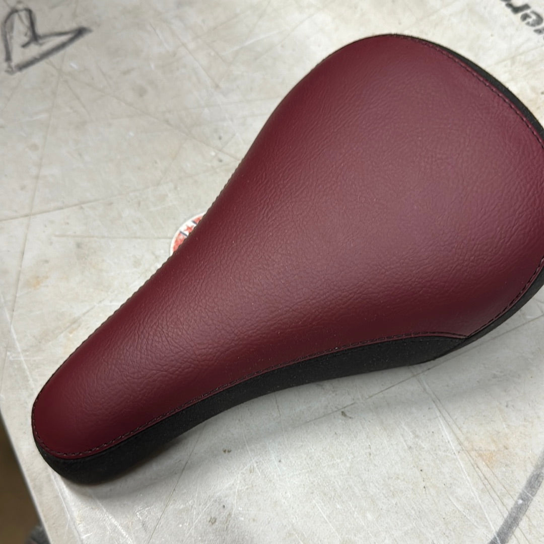 Verde tri pod seat