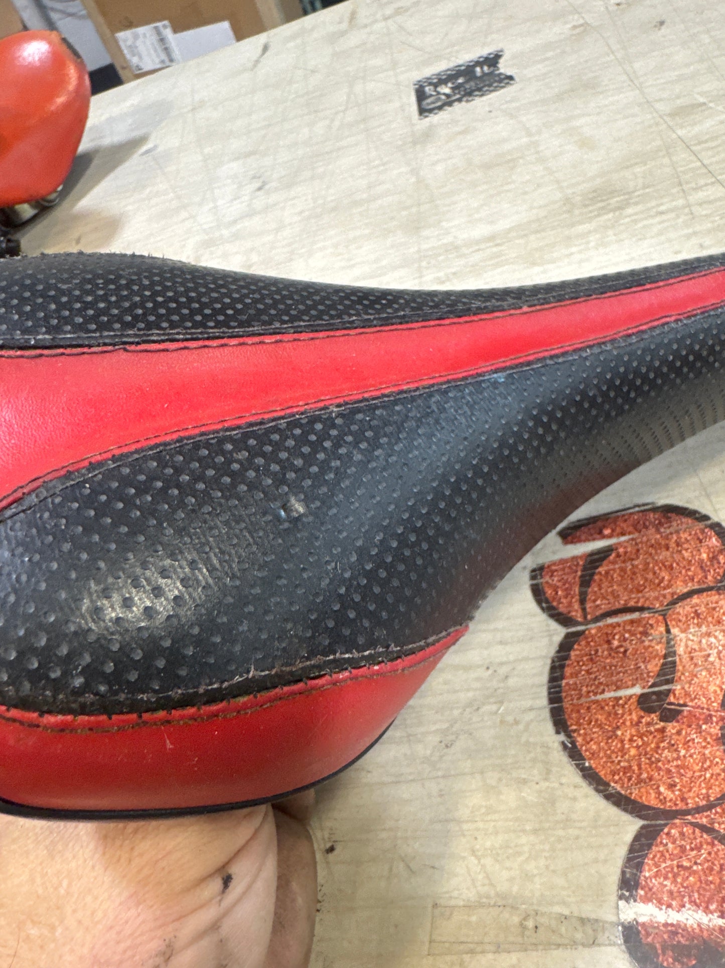 GT railed seat