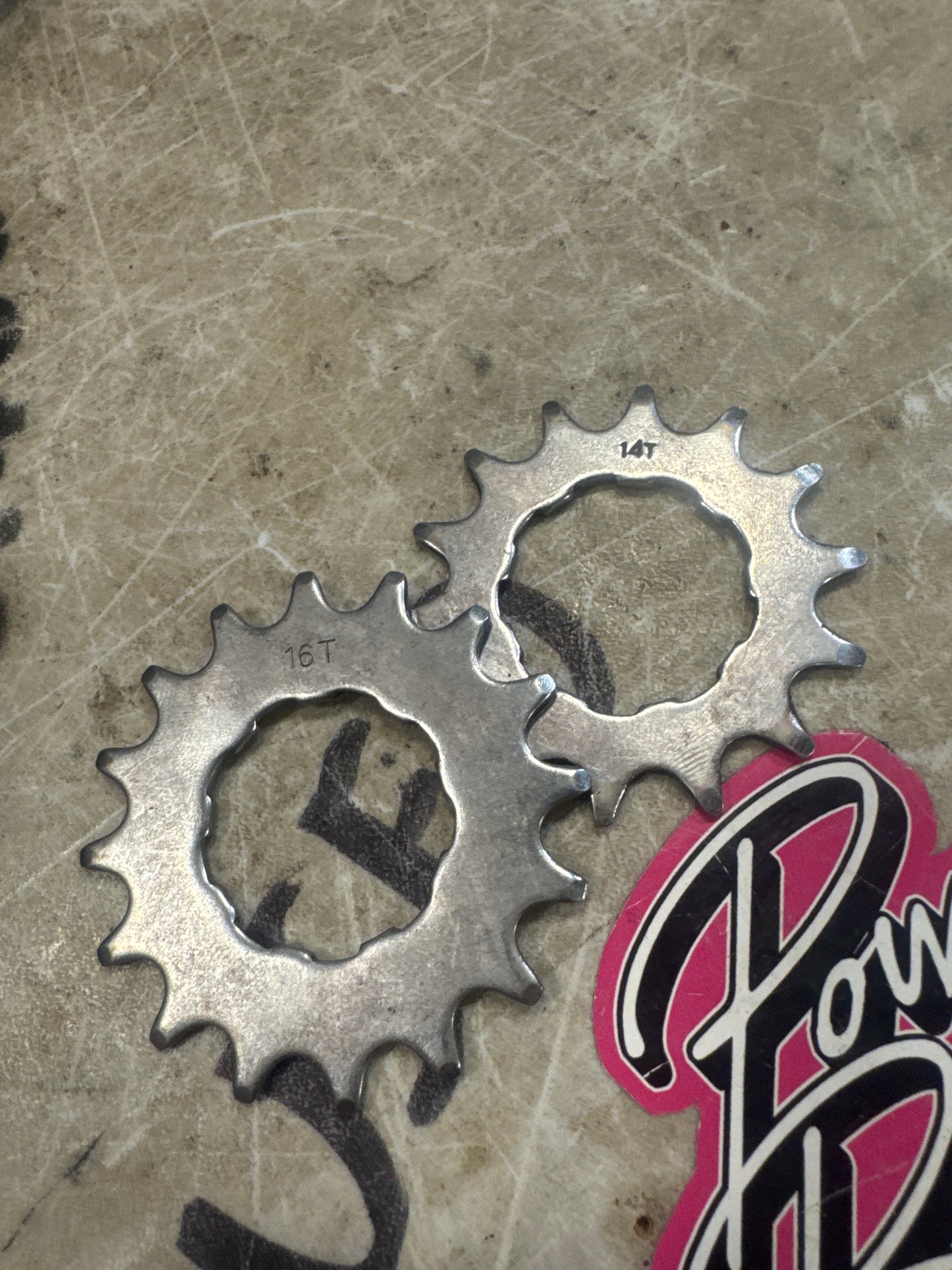 Shimano cog 14t & 16t