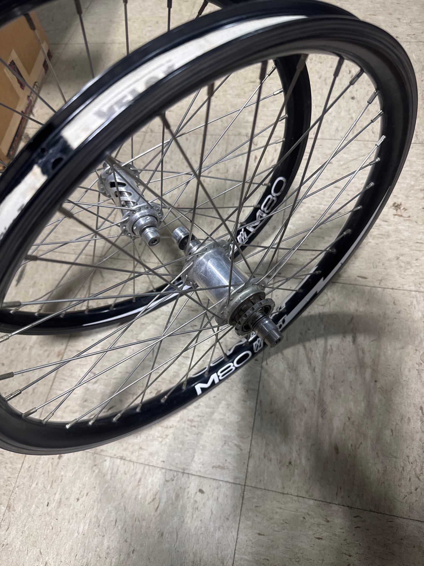 Onyx x tnt m80 OS20 wheelset