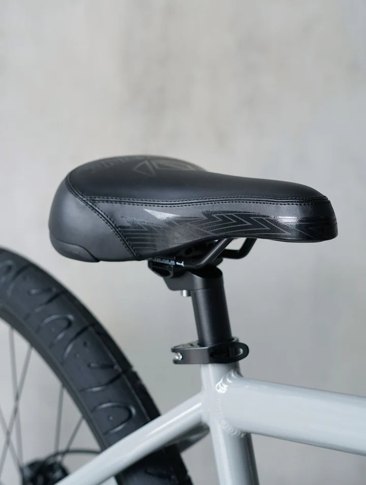 THRONE GOON 29" The C Concrete Grey