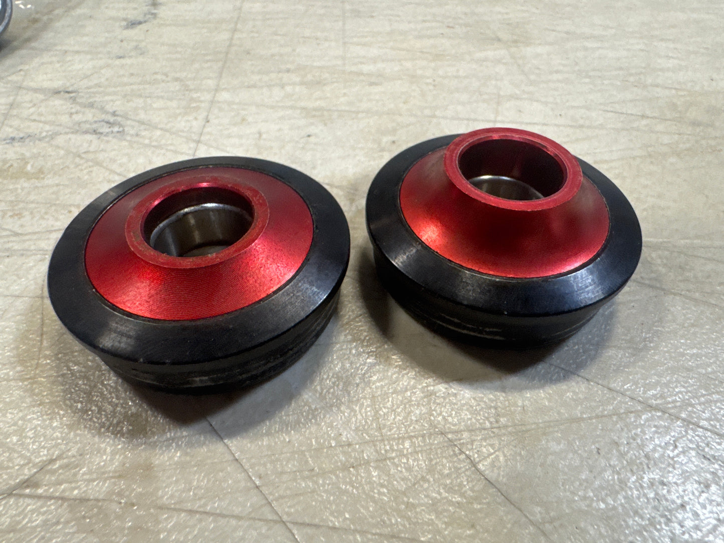 Profile American bottom bracket 19m blk/red