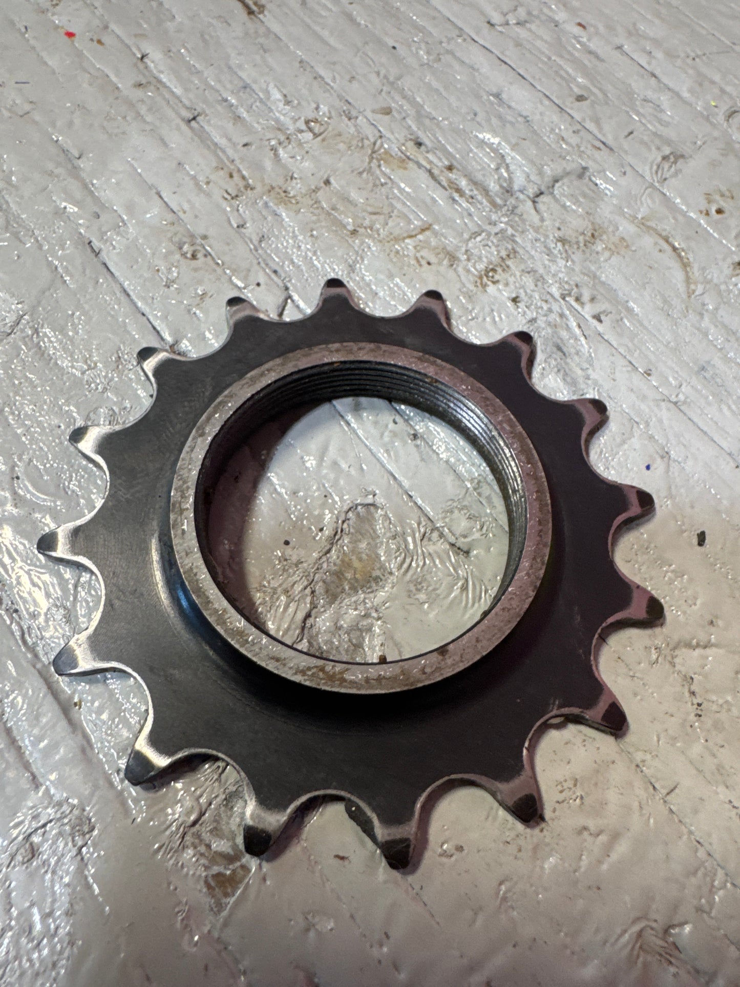 suntour 16T Track Sprocket 8.8.8. (Maeda Industries Ltd) 1/8" Threaded