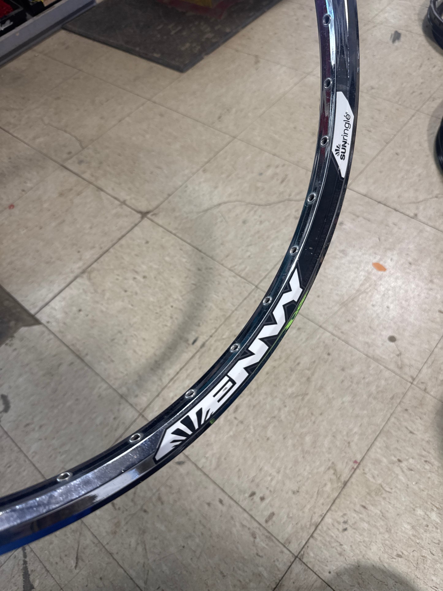Sun envy brakeless rim used