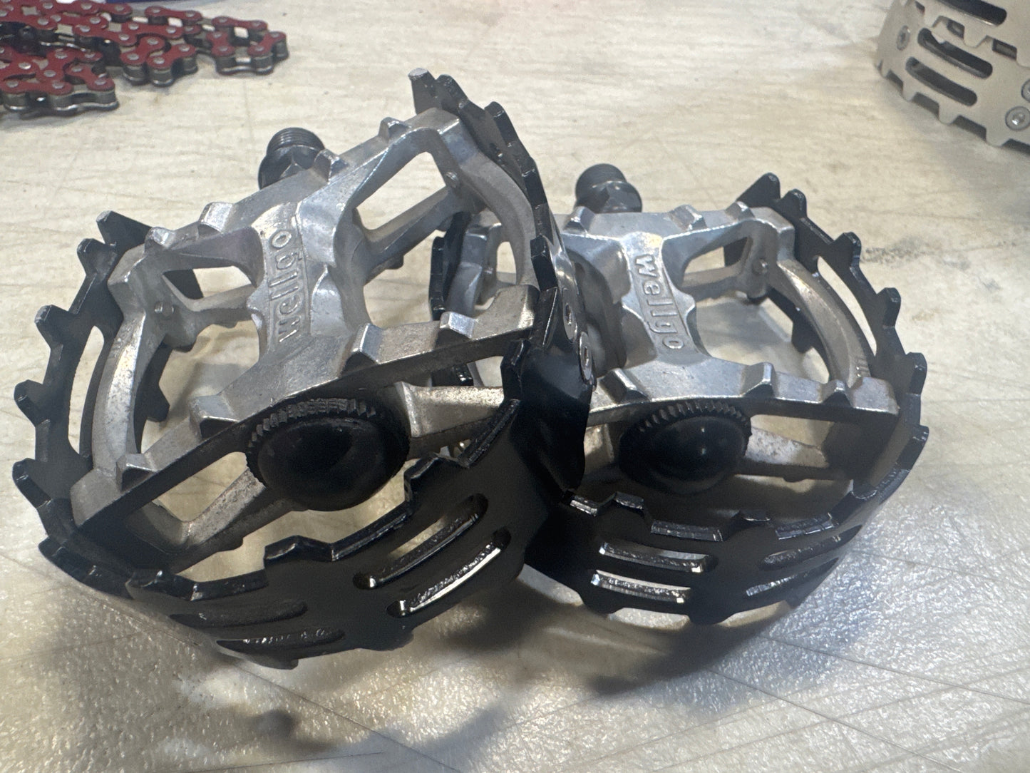 wellgo bear trap pedals black 9/16
