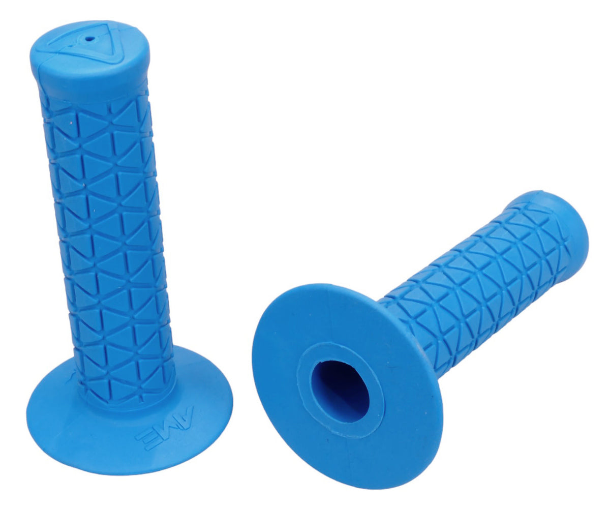 A'me TRI classic grips bubble font Old School grips