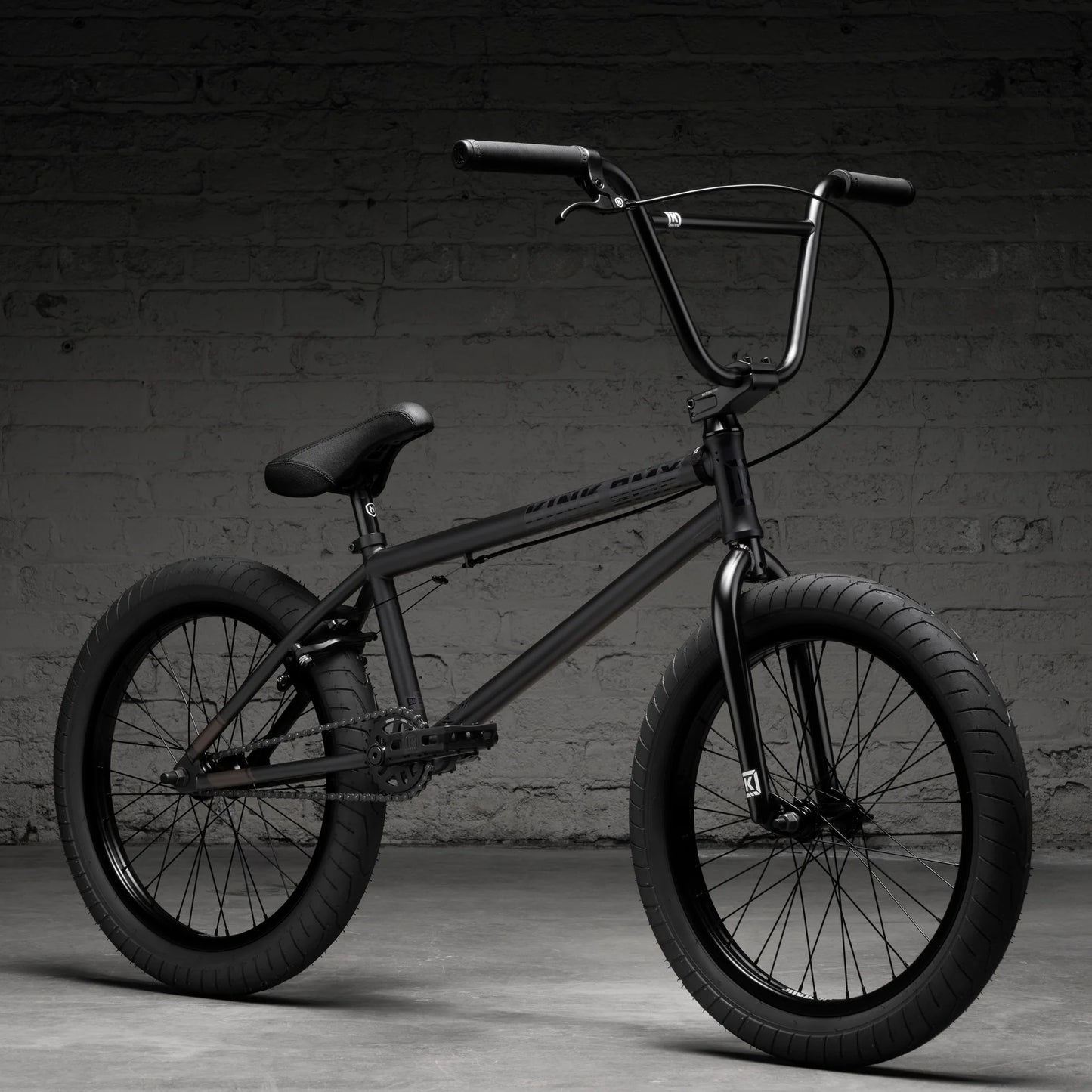 Kink Whip XL 2025 MIDNIGHT BLACK