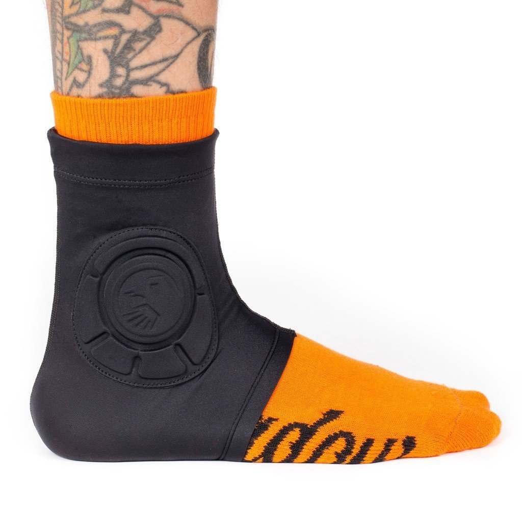 SHADOW INVISA-LITE ANKLE GUARDS