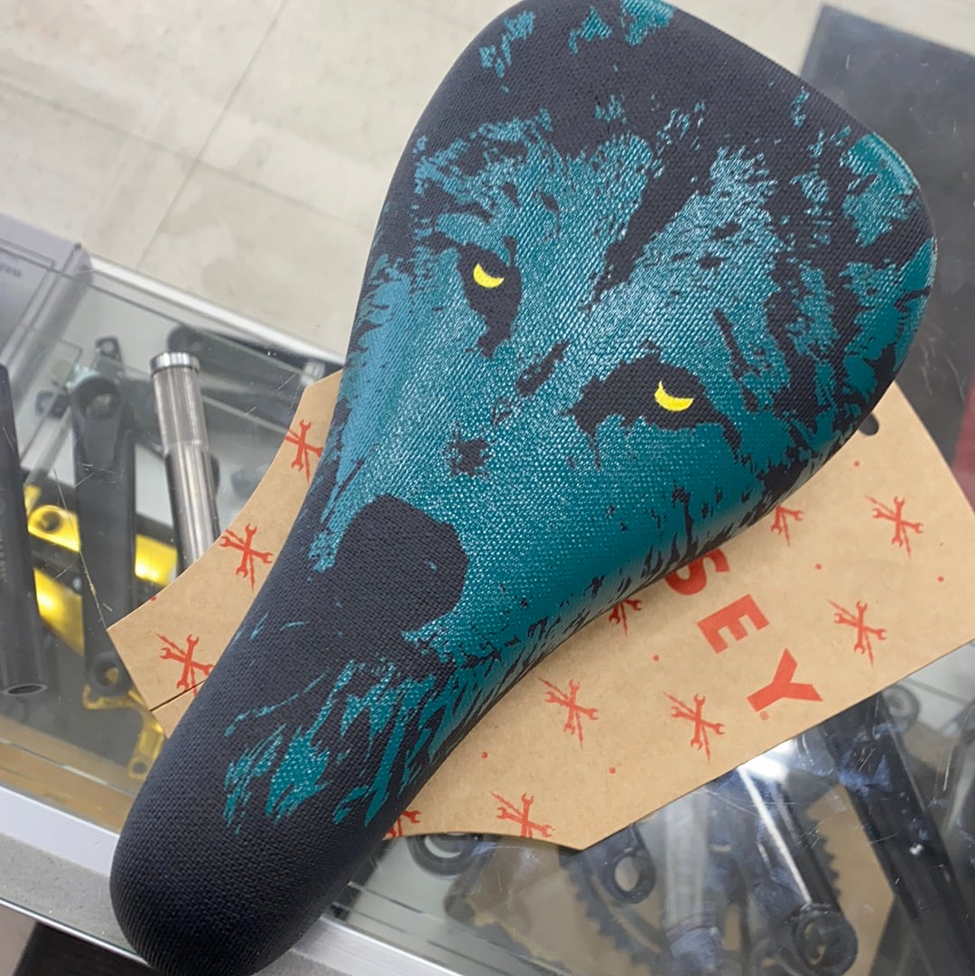 Odyssey Nightwolf fade seat