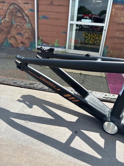 Mongoose Cam Wood Team issue frame