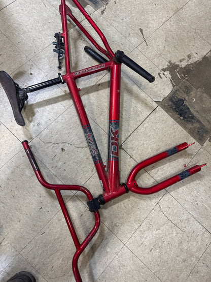 Dk sentry frame/fork set
