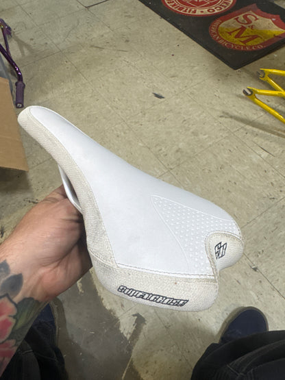 Supercross railed seat