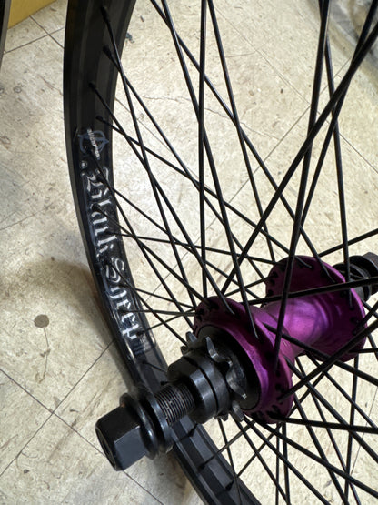Black sheep 20” wheels blk/pur 14m axles