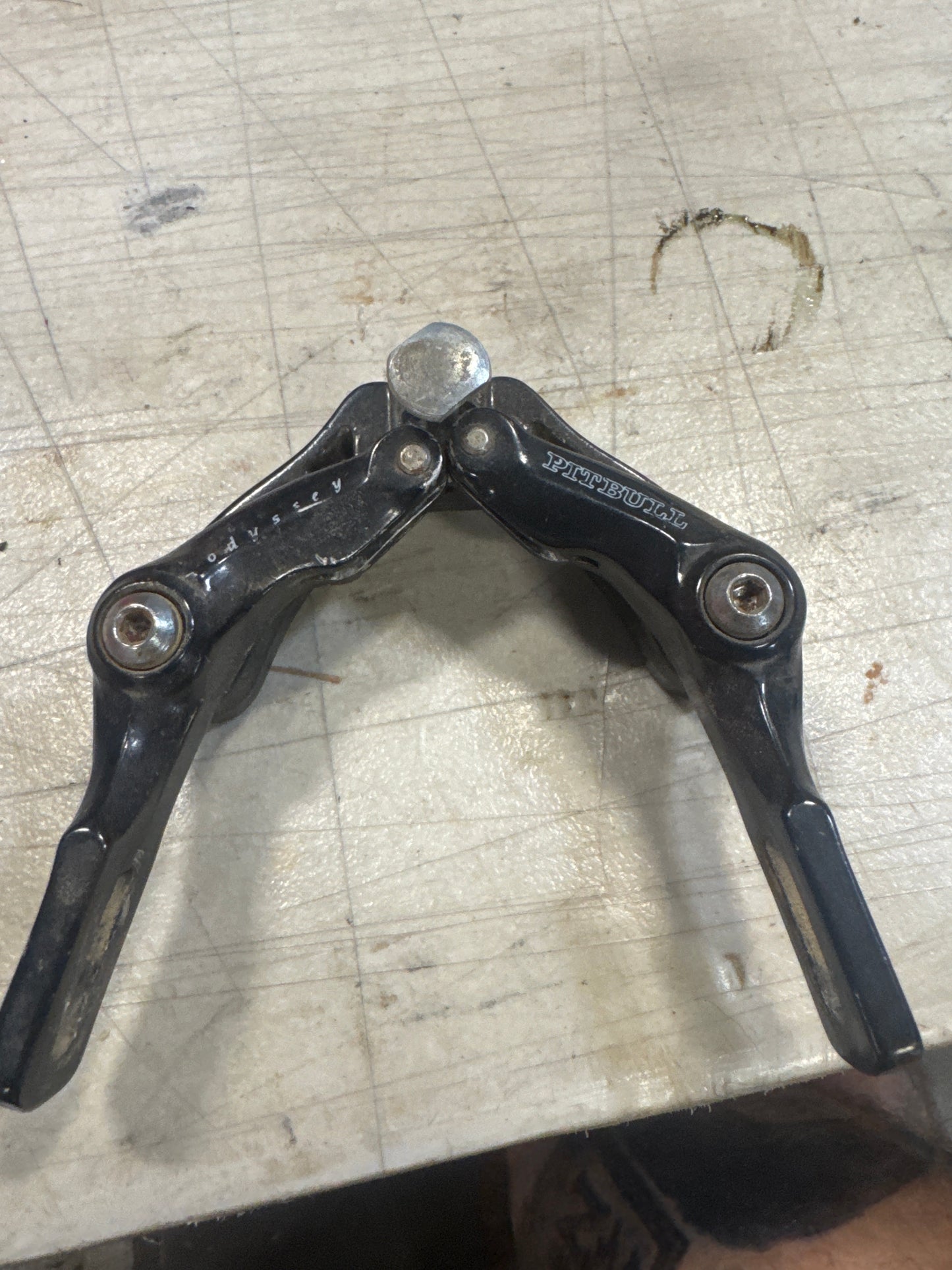 Odyssey pittbull brakes