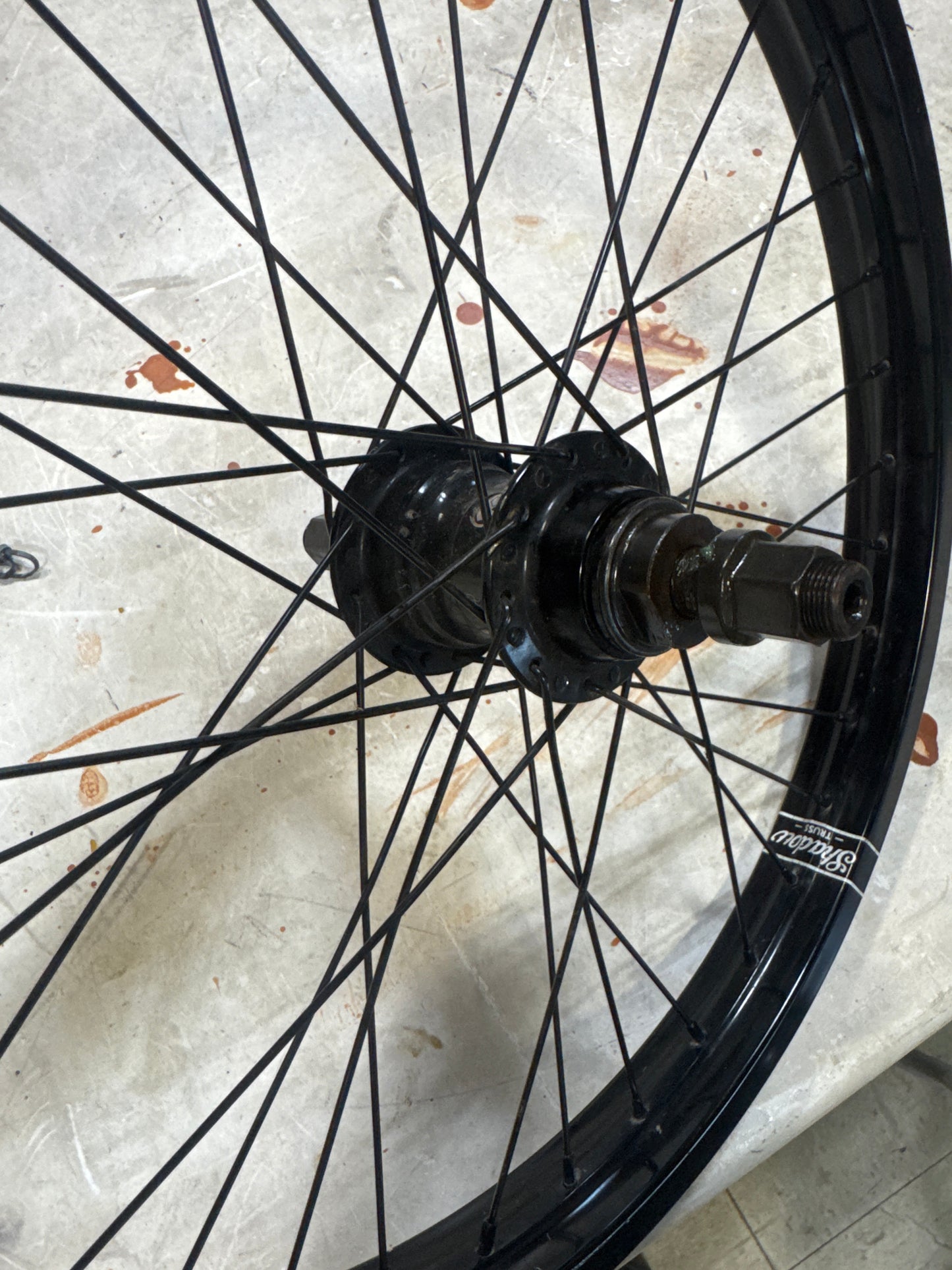Shadow optimize freecoaster wheel rhd