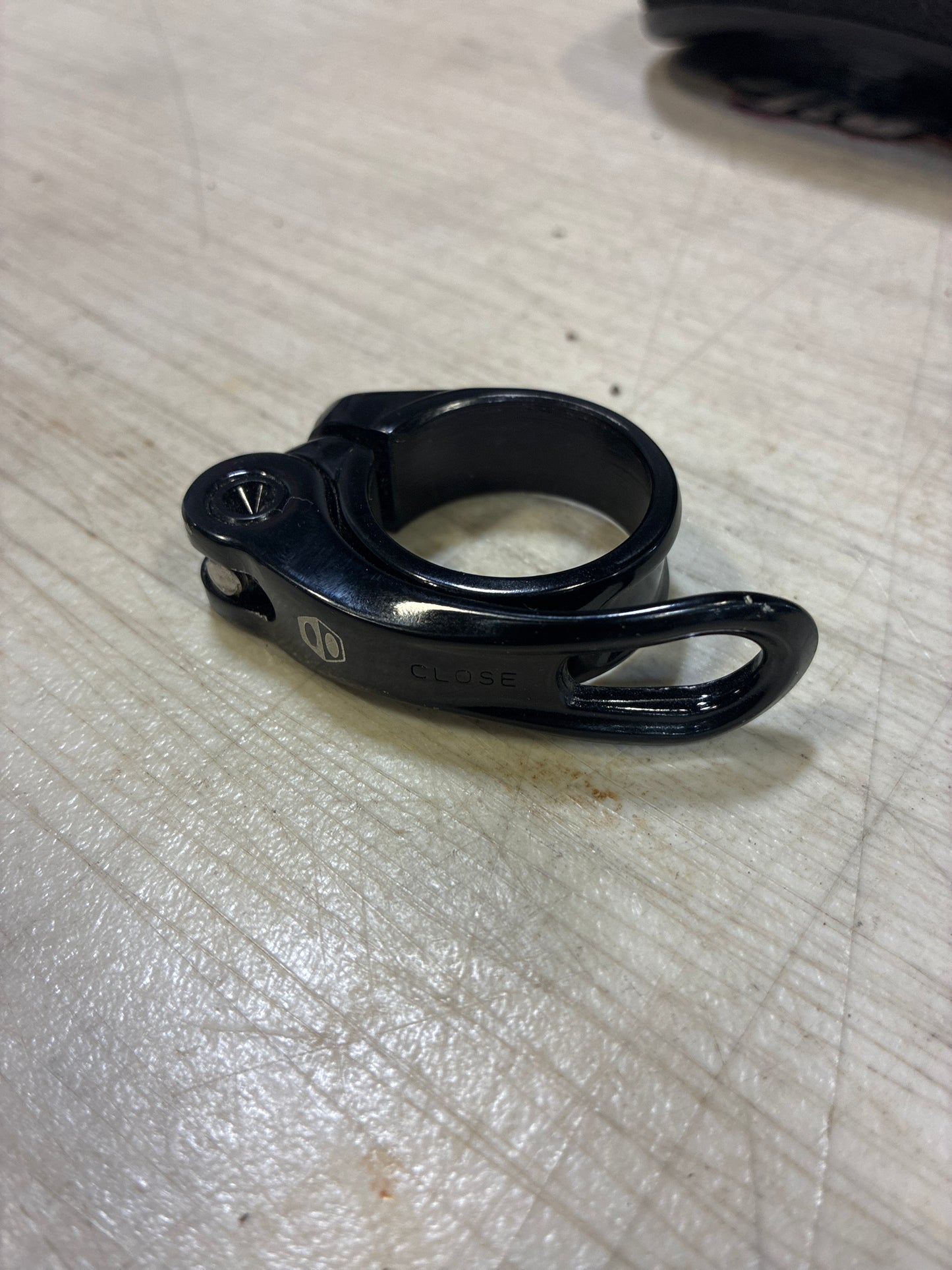 box 31.8 seat post clamp