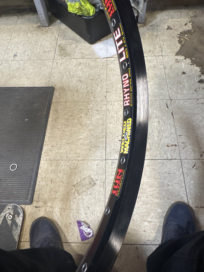 sun rhyno lite xl 26” 36h