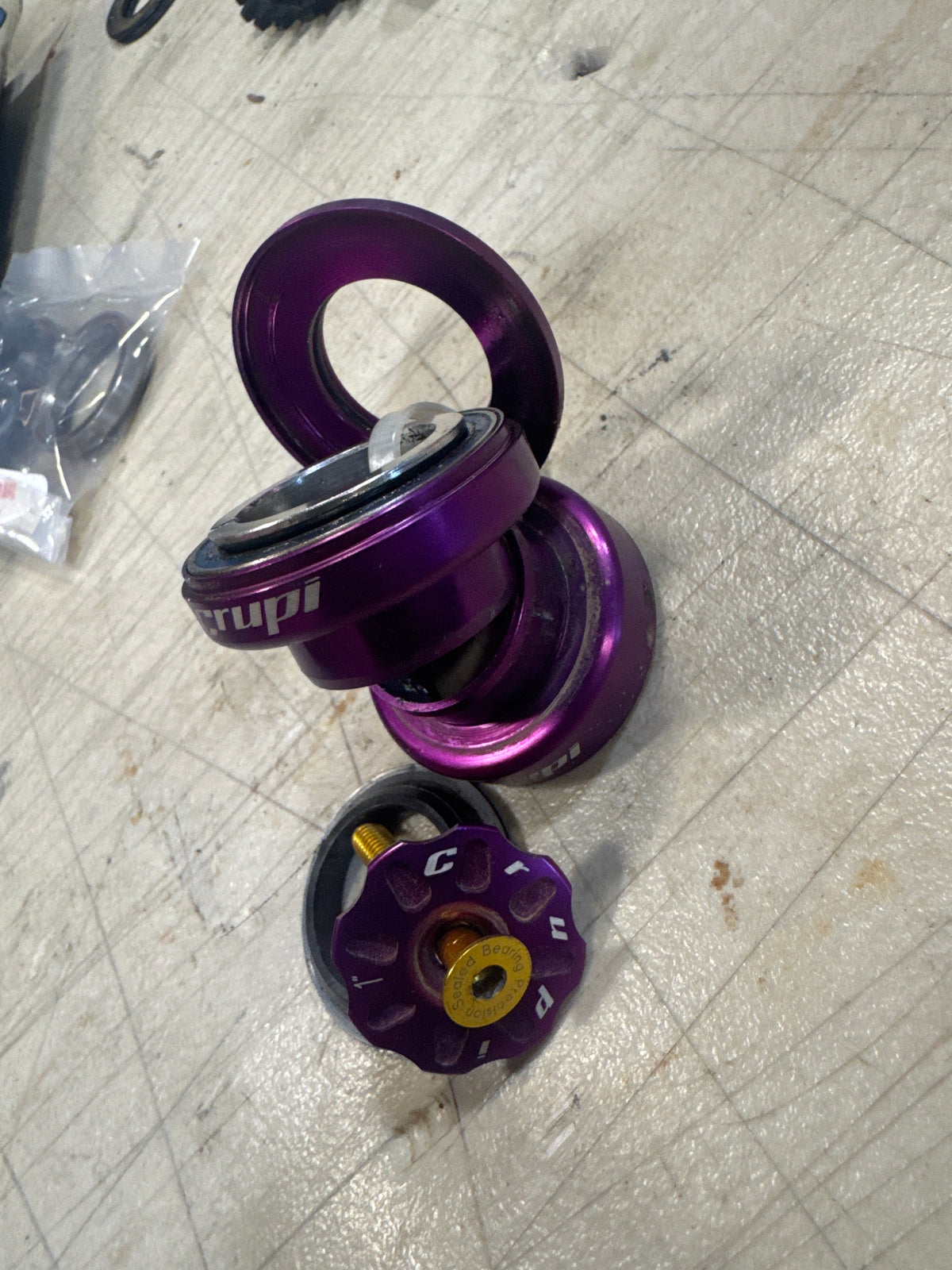 Crupi 1” press in headset