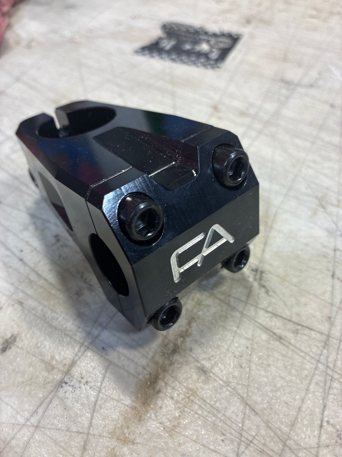 free agent front load stem 11/8 new?