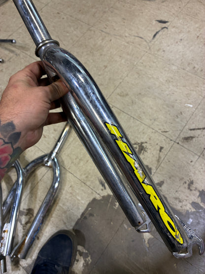 Vintage haro threaded fork