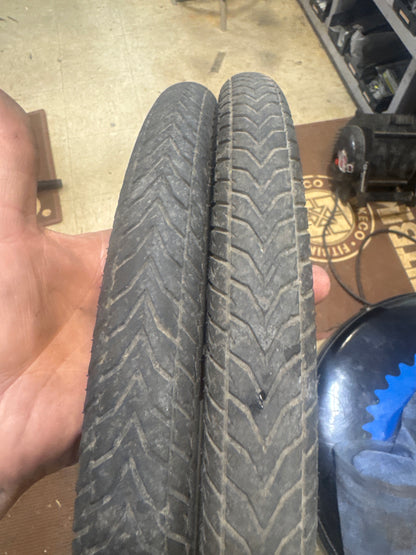 Arisun xlr8 20x1.75 tires pair
