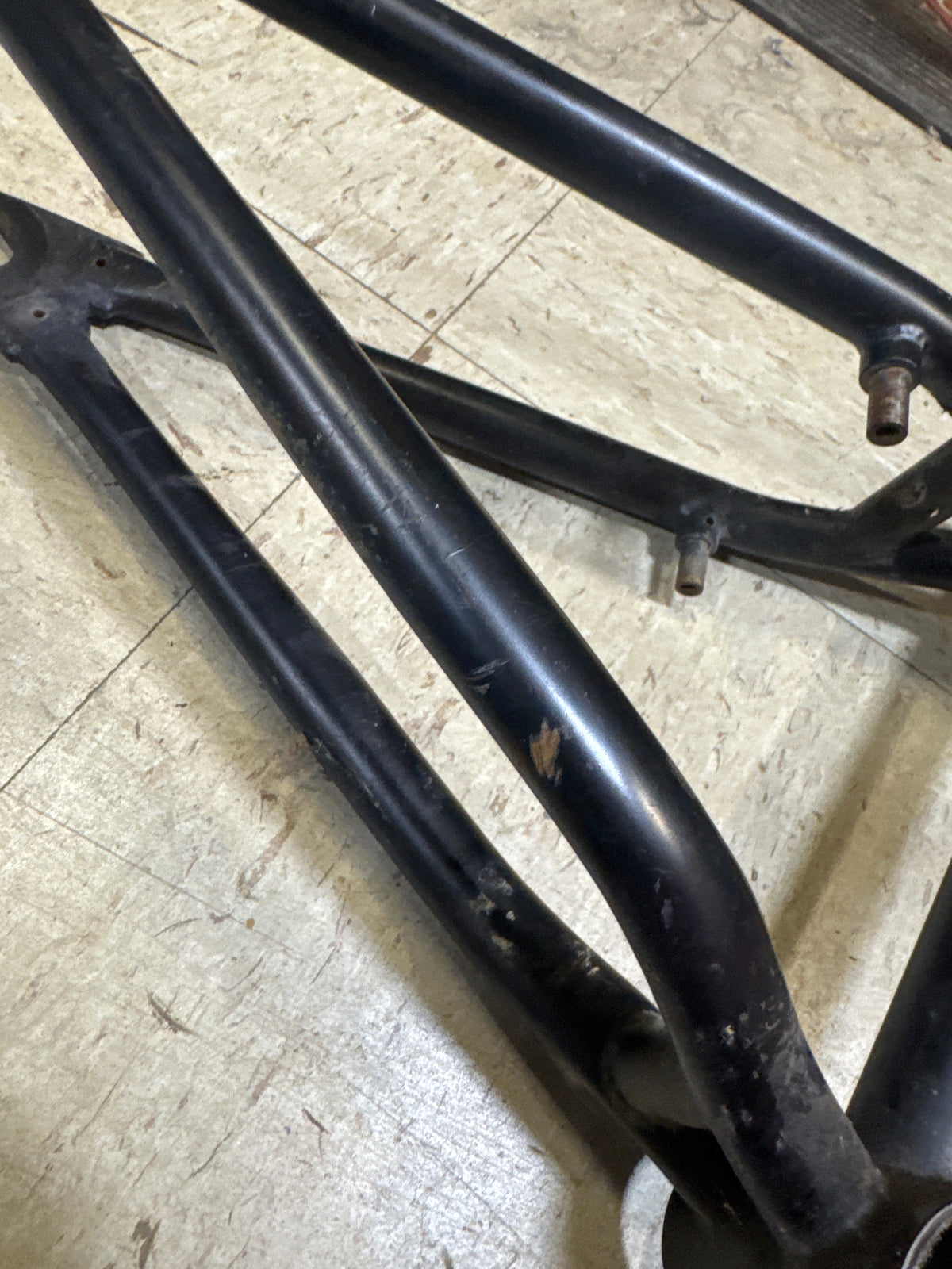 Sunday primer frame 20.75 black