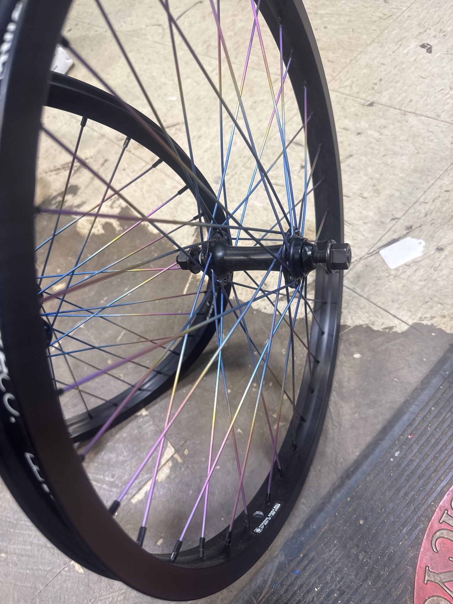 Fit bike 22 oem wheelset black w/ rainbow ti spokes