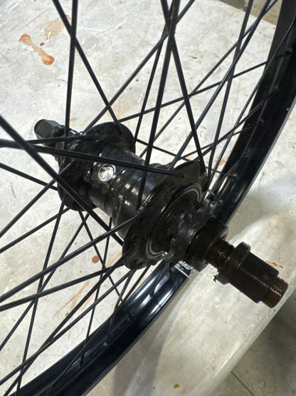 Shadow optimize freecoaster wheel rhd