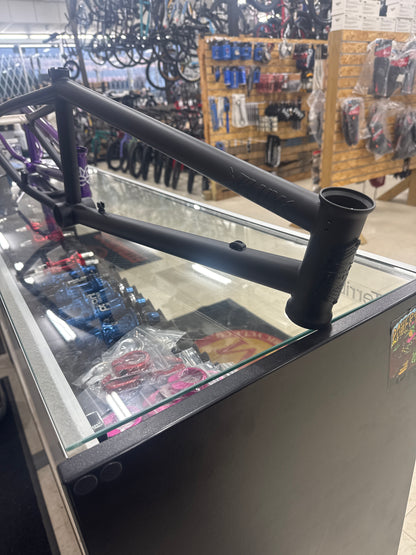 DK Flux bmx frame