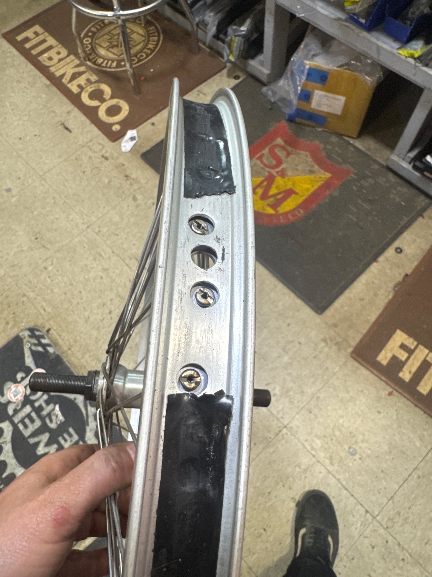 Mid school 48h front wheel