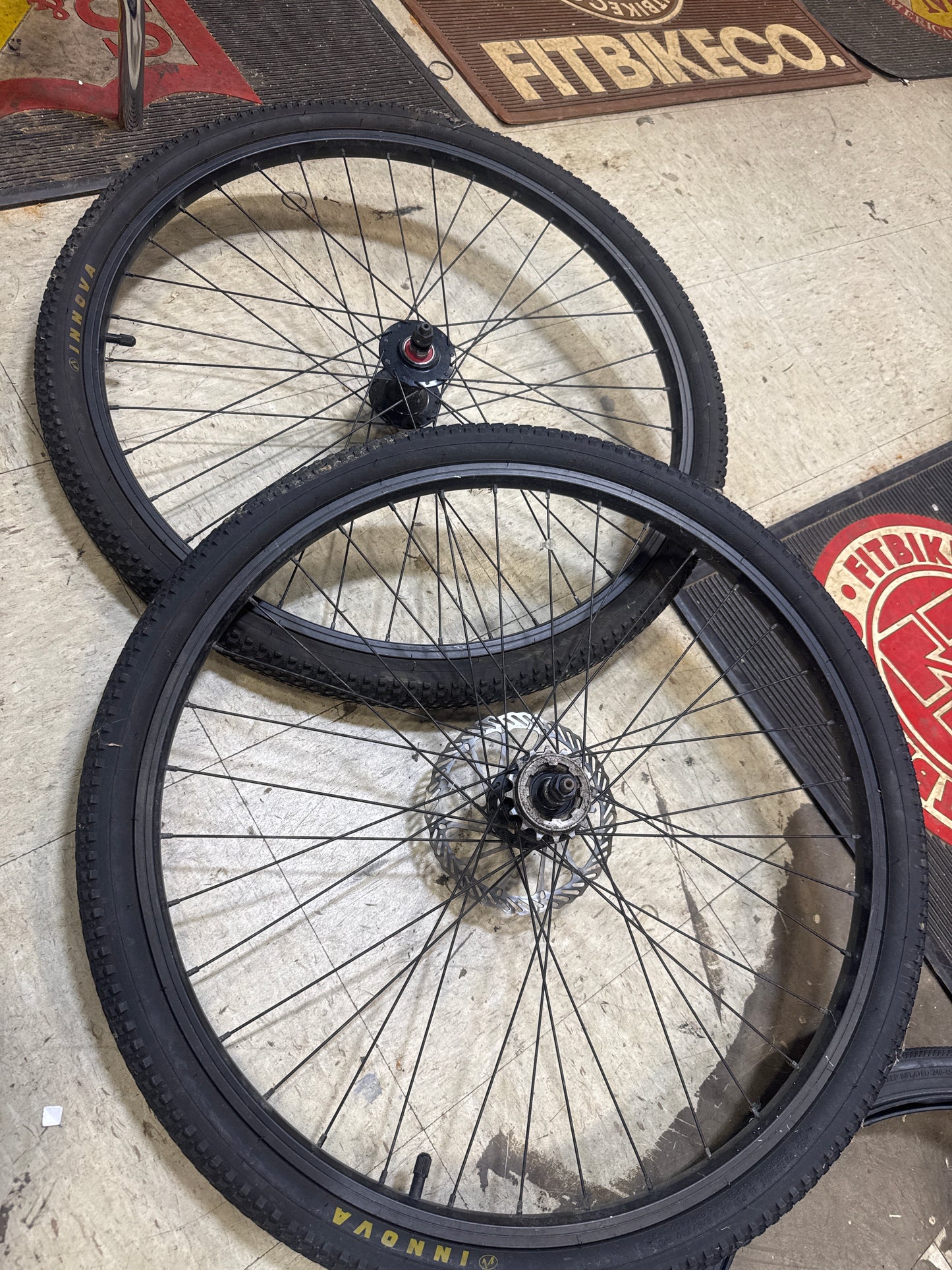 Framed 26” wheelset sealed