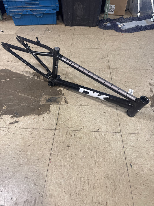 DK Swift expert frame