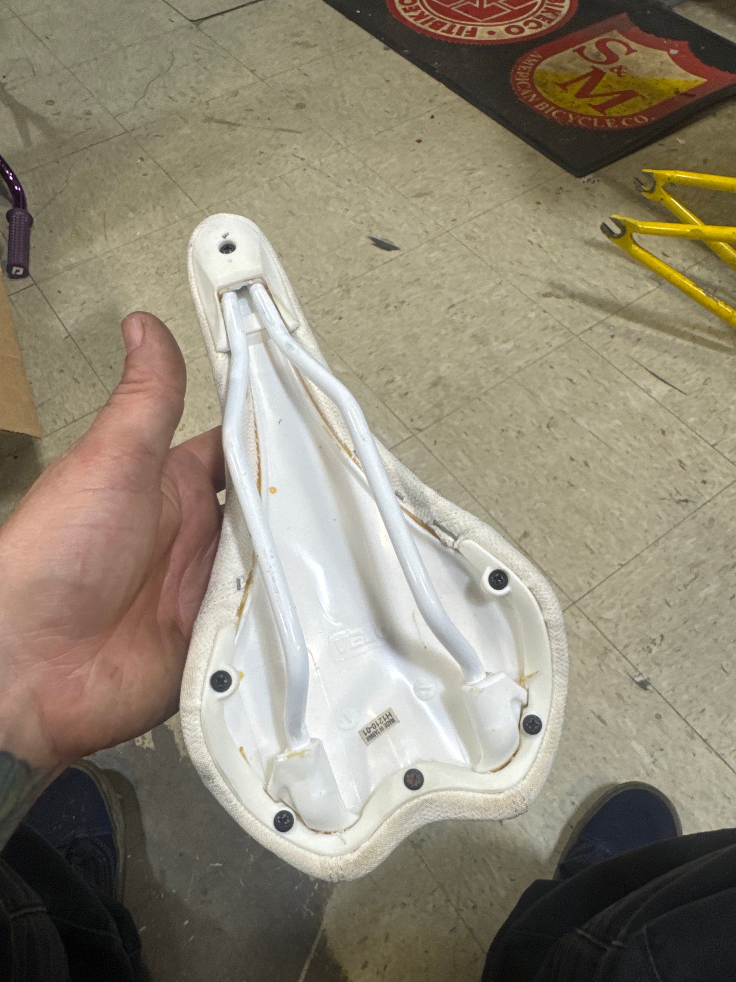 Supercross railed seat