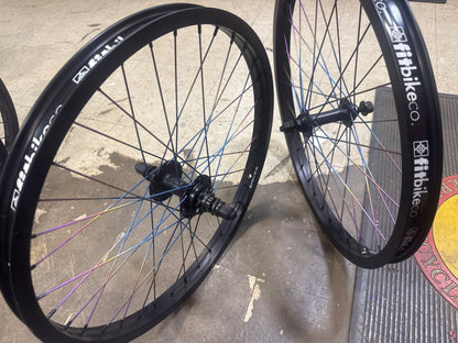 Fit bike 22 oem wheelset black w/ rainbow ti spokes