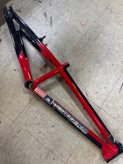 Factory team bikes junior 20”