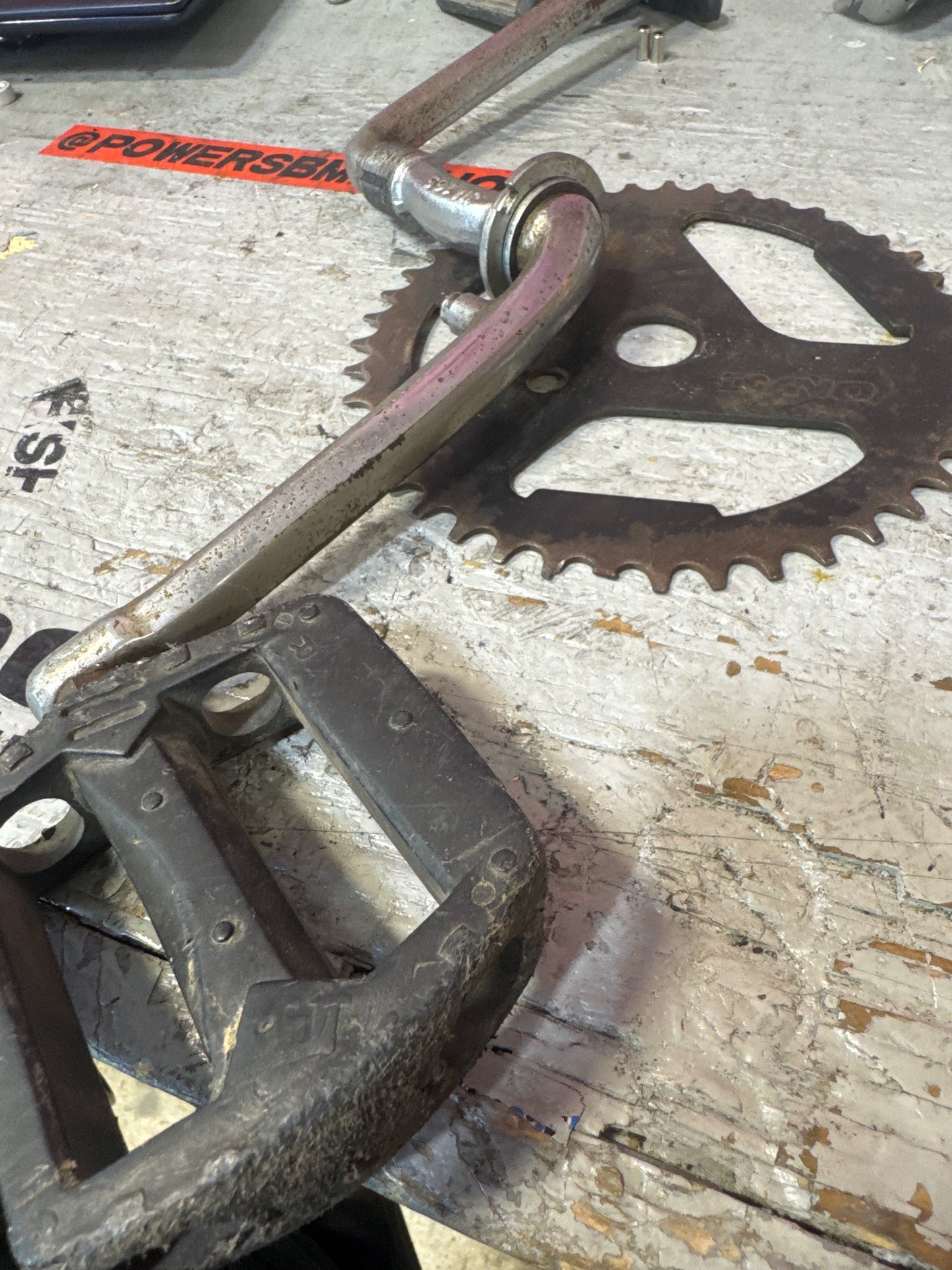 Gt mid school cranks/pedals/sprocket
