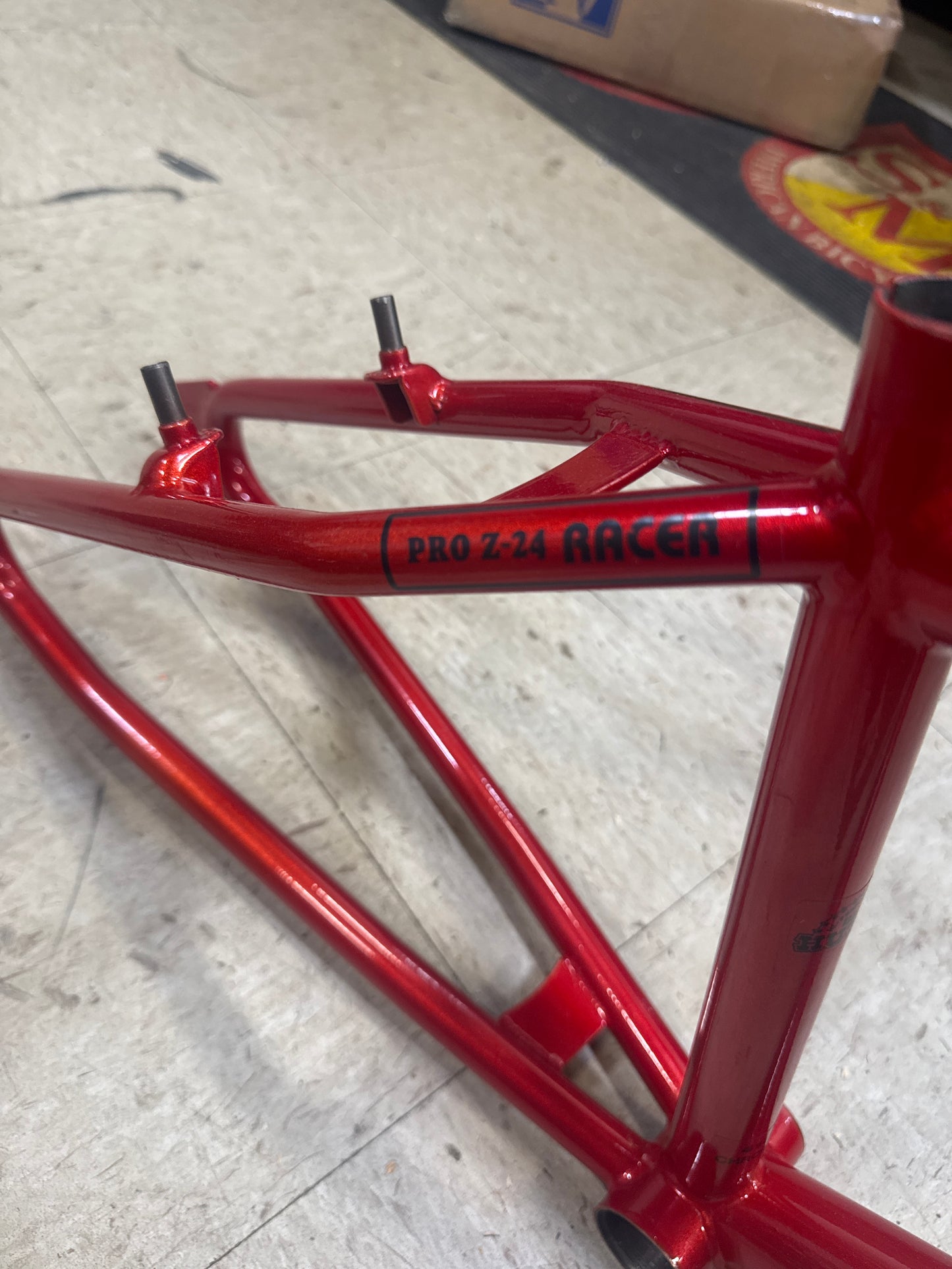 hutch pro z 24 frame + fork 24”