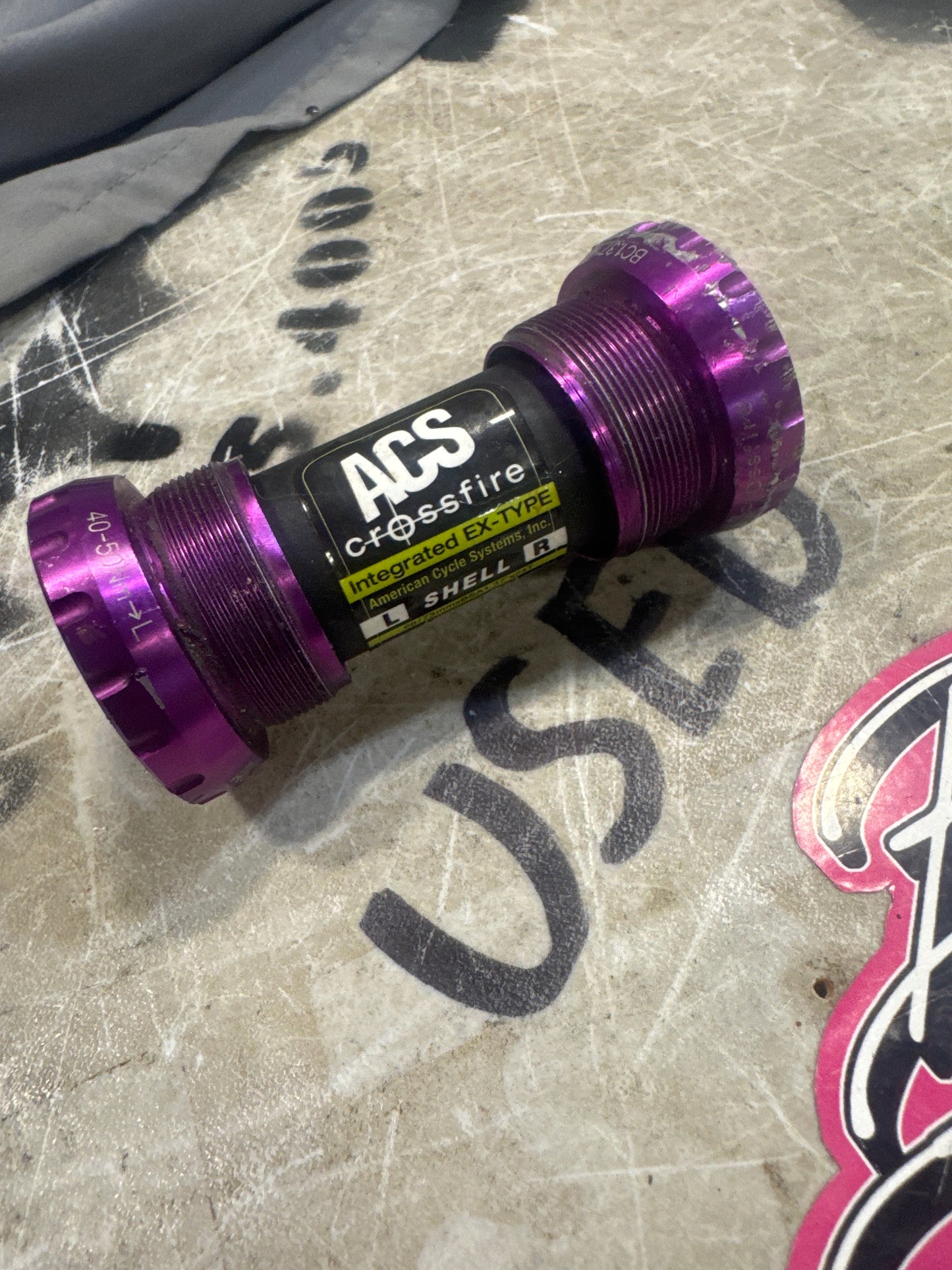 Acs crossfire 24mm euro bottom bracket