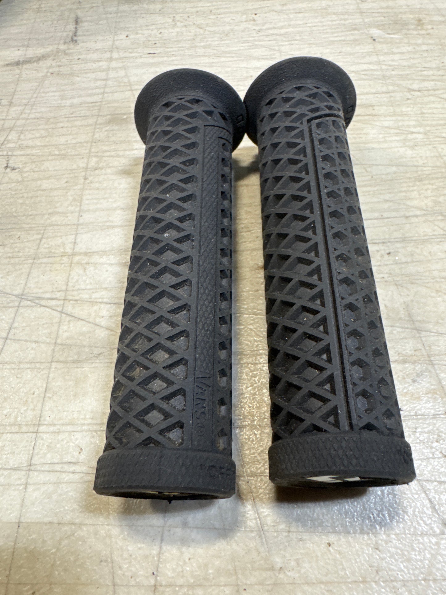 Odi vans lock on grip