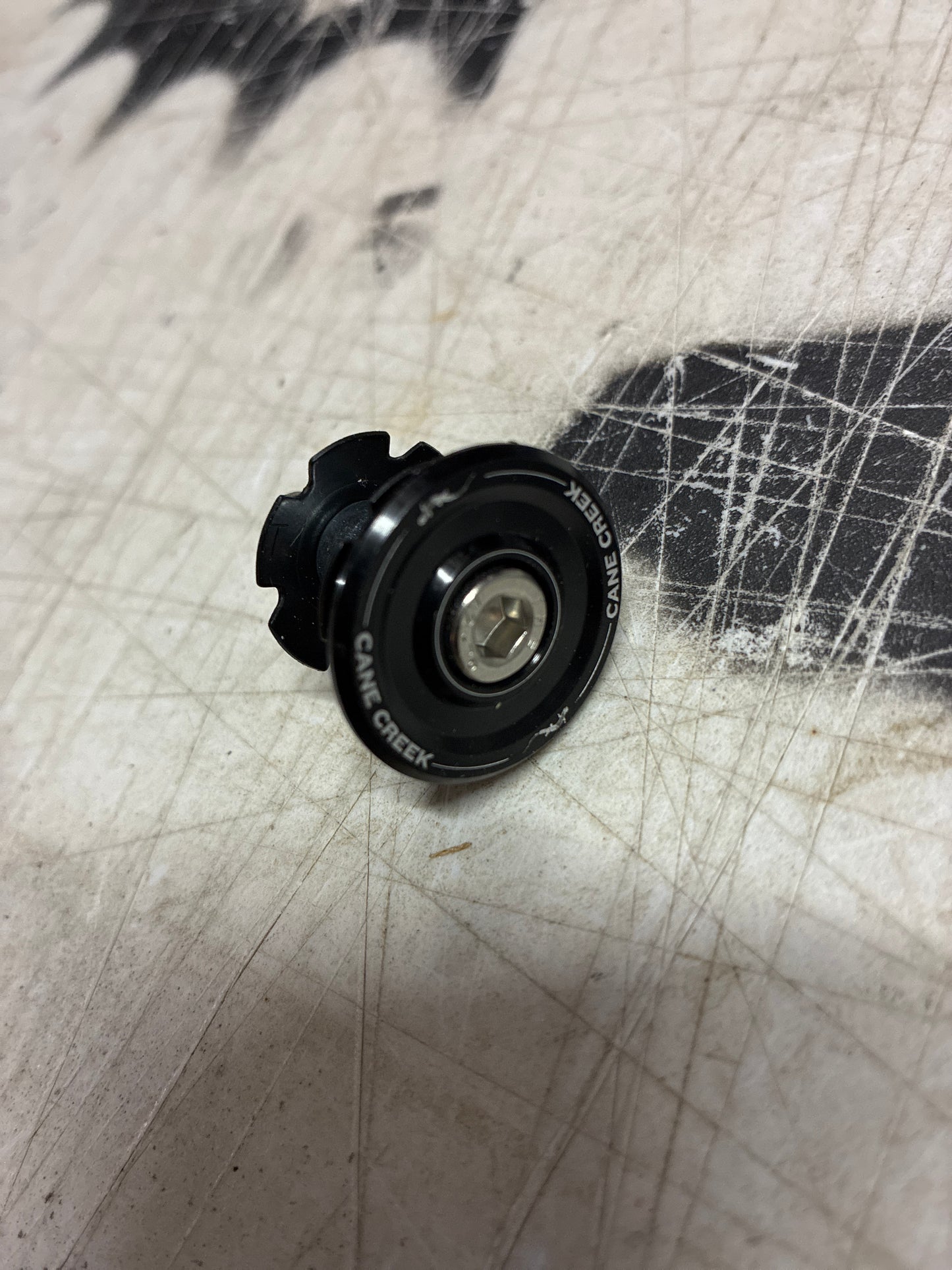 Cane Creek Top cap with star nut